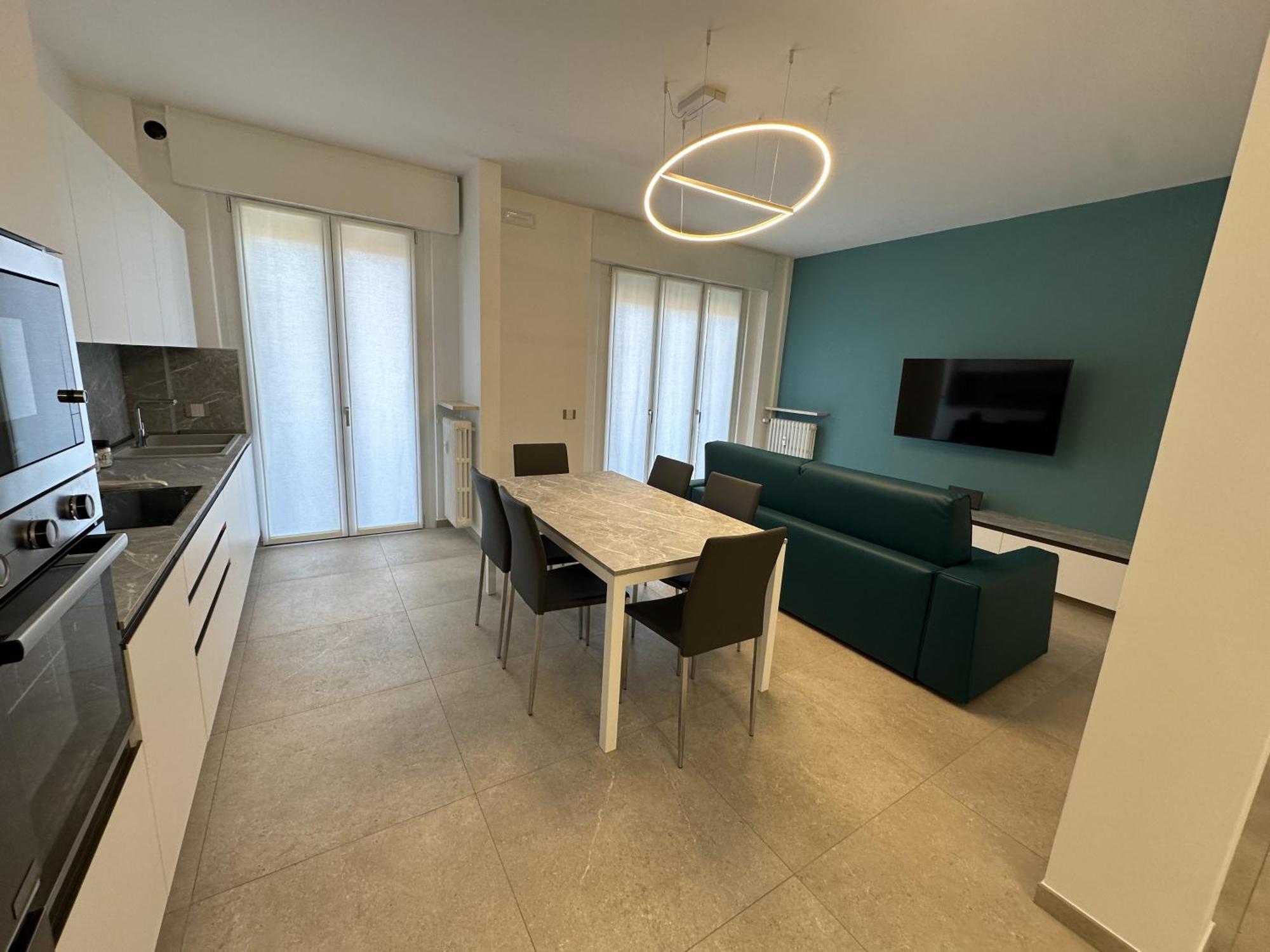 Appartamento Deluxe Fronte Ospedale 莱尼亚戈 外观 照片