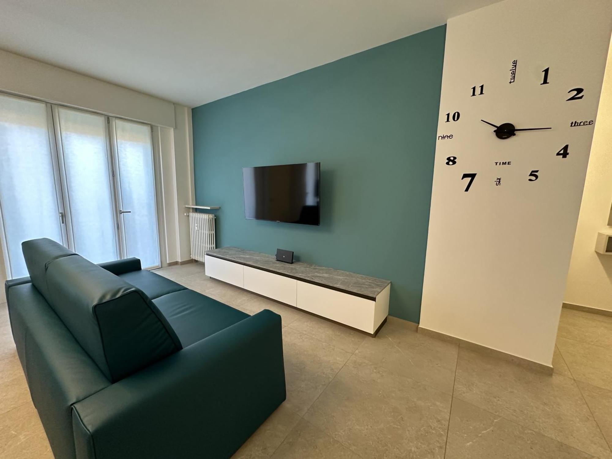Appartamento Deluxe Fronte Ospedale 莱尼亚戈 外观 照片